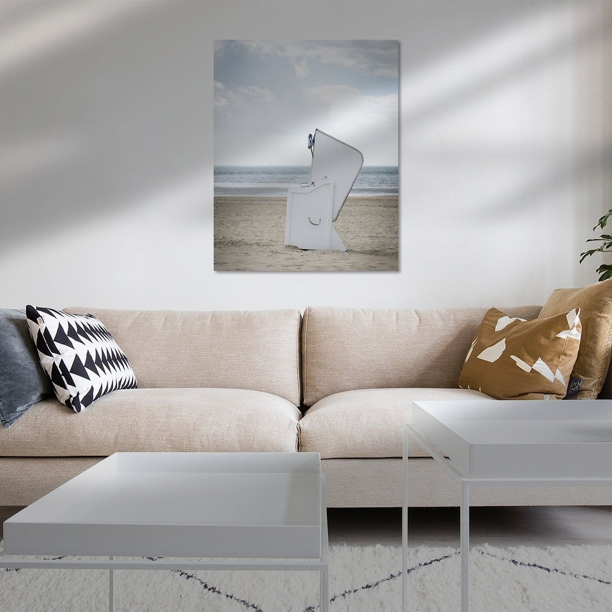 Art Heroes-1485469-Strandkorb-Sandra Bechtold-1200x1200-Living room white tables-instagramFeed